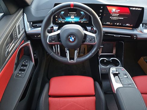 Used 2025 BMW X2 M35i image 12