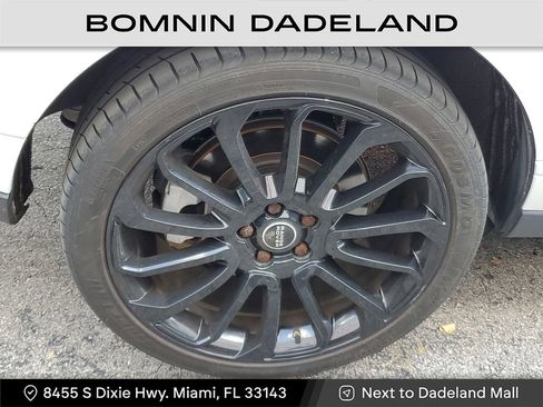 Used 2020 Land Rover Range Rover HSE image 5