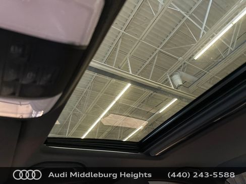 Used 2013 Mercedes-Benz C 300 4MATIC Sedan image 24