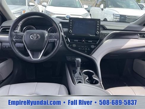 Used 2023 Toyota Camry XLE FWD image 13