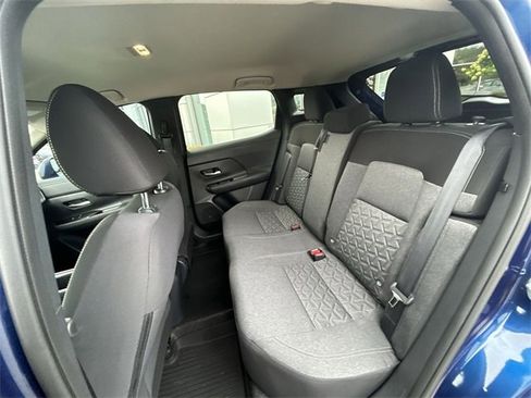 Certified 2025 Nissan Kicks SV image 23