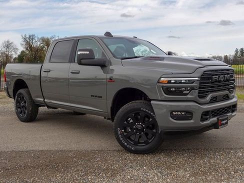 New 2026 RAM 2500 Laramie w/ Night Edition AWD/4WD image 6