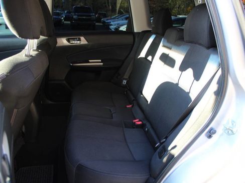 Used 2012 Subaru Forester 2.5X Premium w/ All-Weather Pkg image 26