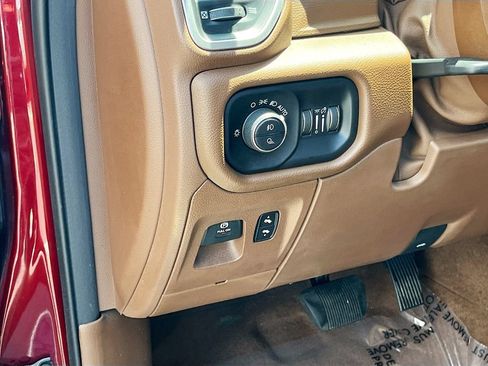 Used 2021 RAM 1500 Laramie w/ Advanced Safety Group AWD/4WD image 10