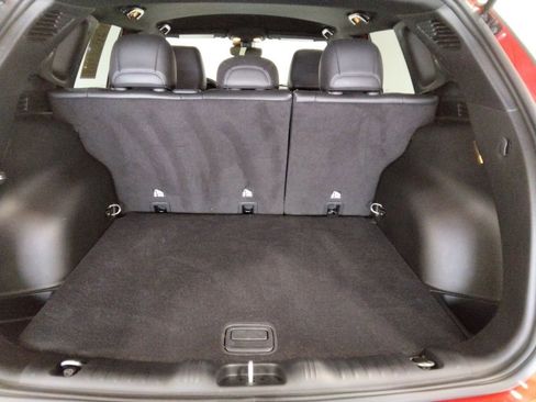 Used 2022 Jeep Compass Limited image 9