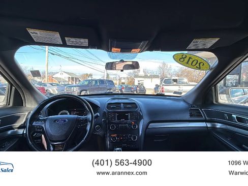 Used 2018 Ford Explorer XLT AWD/4WD image 22