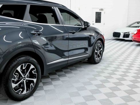 Used 2025 Kia Sportage EX w/ Premium Package image 20