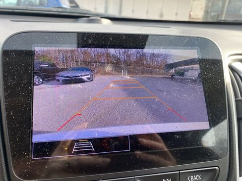 Used 2024 Chevrolet Malibu LT image 9