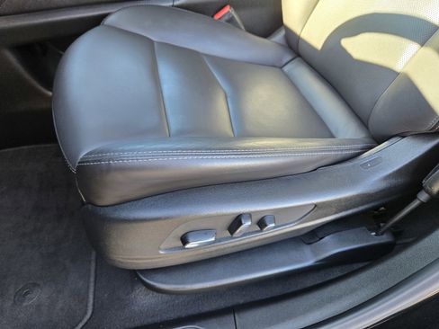 Certified 2025 Cadillac XT5 Premium Luxury image 14