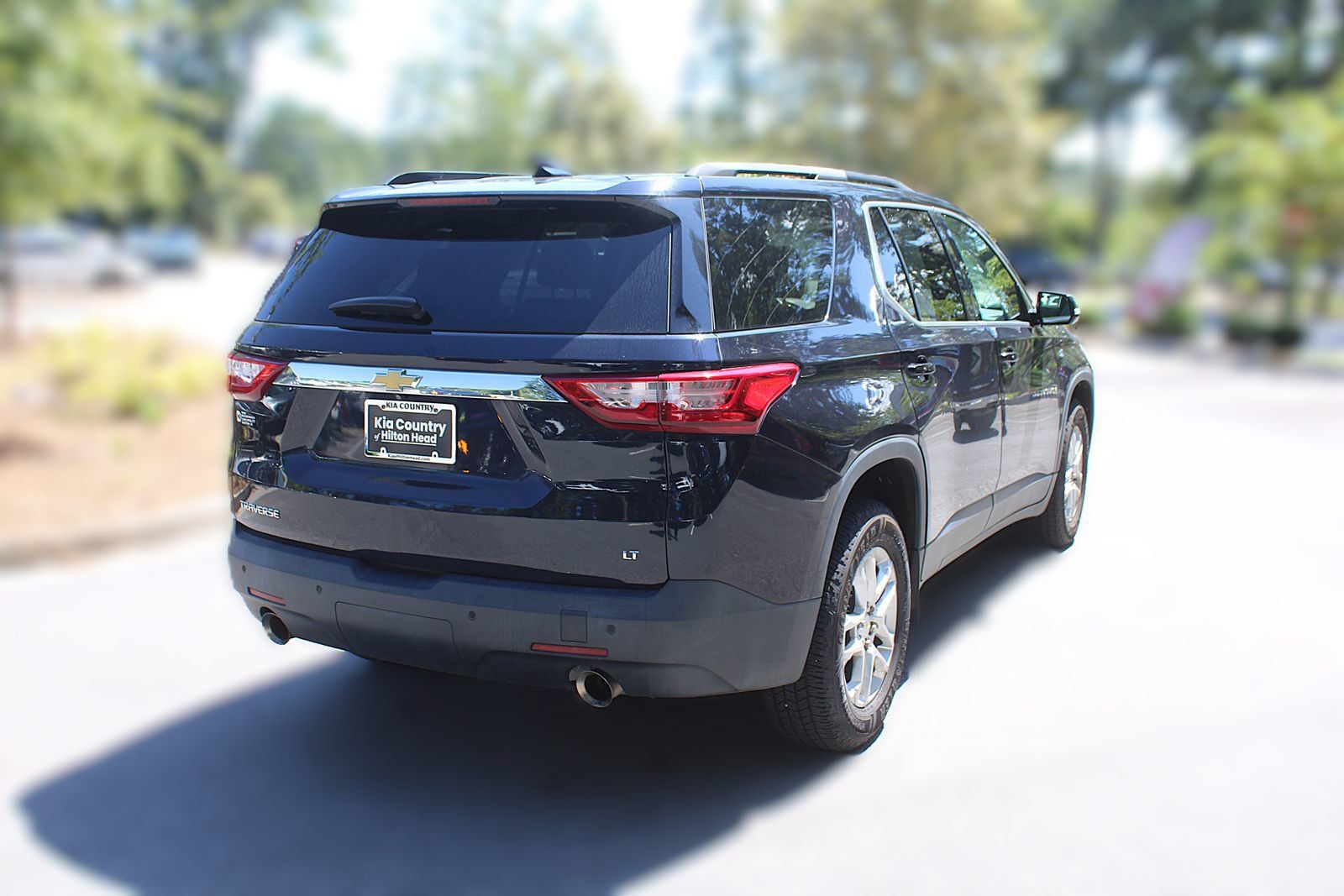 Used 2020 Chevrolet Traverse LT FWD image 12