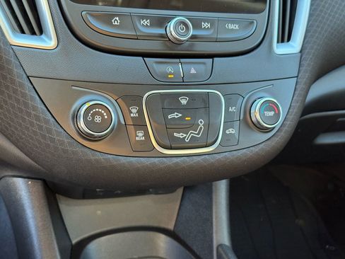 Used 2022 Chevrolet Malibu RS image 30