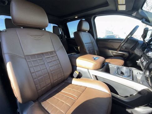 Used 2021 Nissan Titan Platinum Reserve w/ Moonroof Package image 14