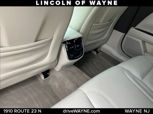 Used 2014 Cadillac XTS Luxury w/ Driver Awareness Package image 15