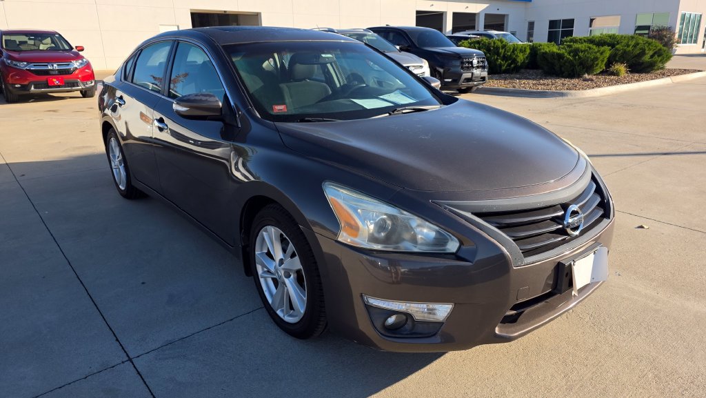 Used 2014 Nissan Altima 2.5 SV w/ Convenience Package FWD image 7