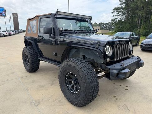 Used 2018 Jeep Wrangler Sport AWD/4WD image 7