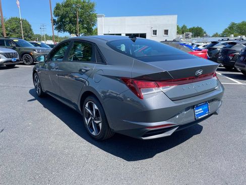 Certified 2023 Hyundai Elantra SEL w/ Convenience Package FWD image 8
