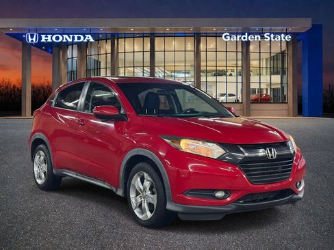 Used 2016 Honda HR-V EX image 2