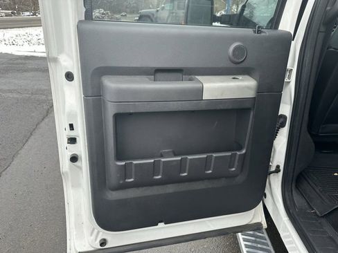 Used 2016 Ford F250 Lariat w/ Chrome Package image 21