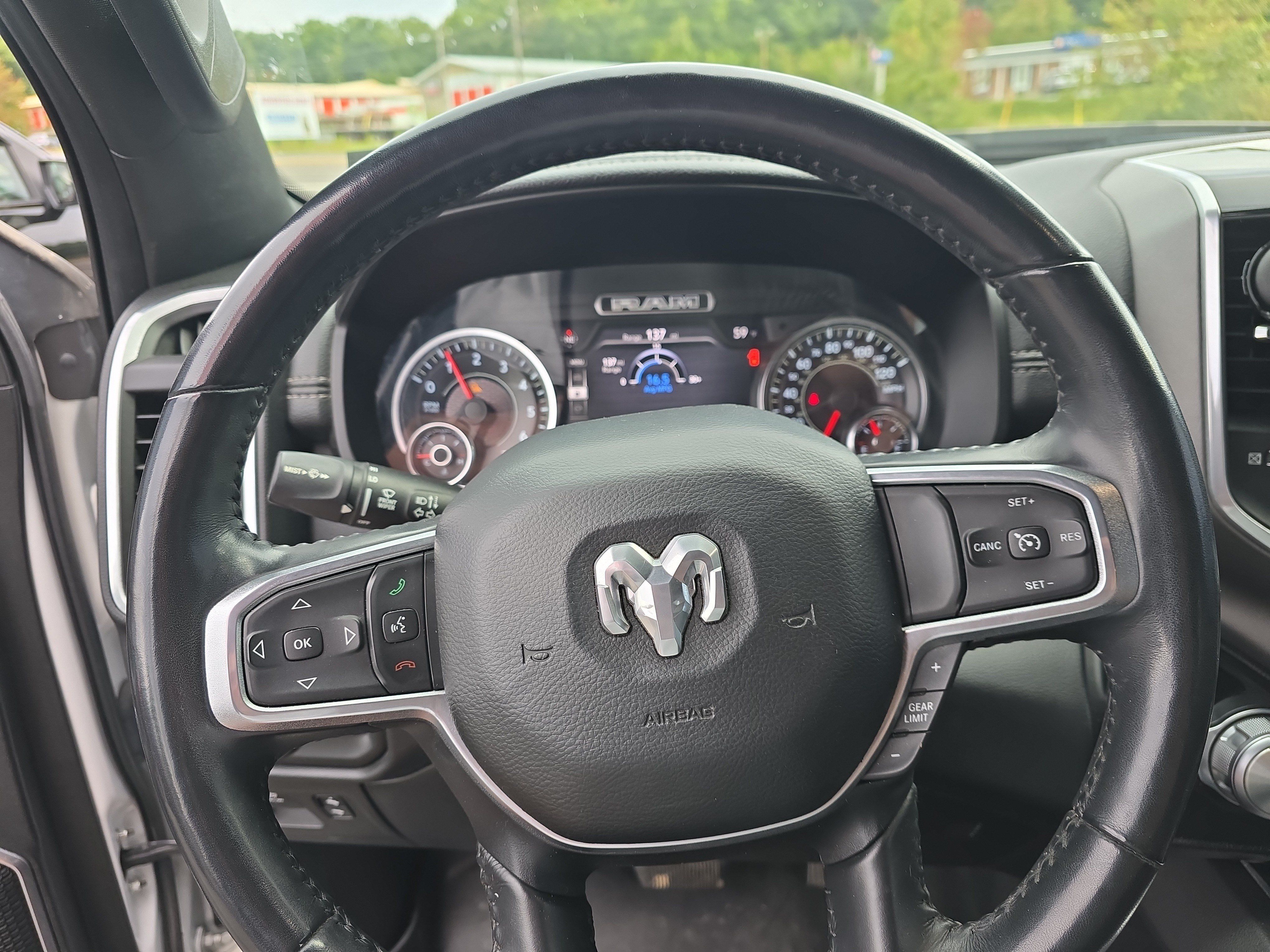Used 2020 RAM 1500 Laramie w/ Sport Appearance Package AWD/4WD image 9