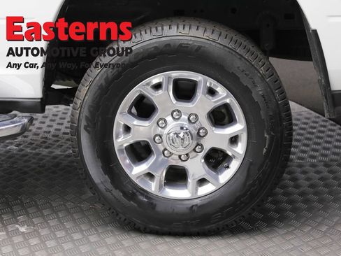 Used 2024 RAM 2500 Laramie AWD/4WD image 8
