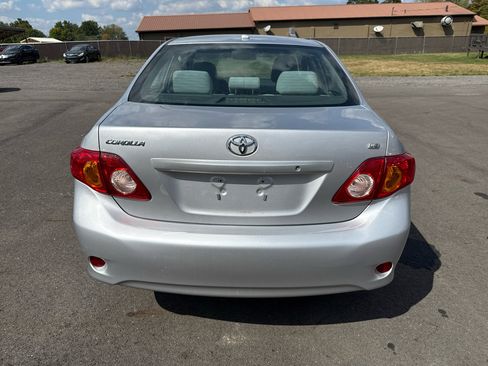 Used 2010 Toyota Corolla image 5