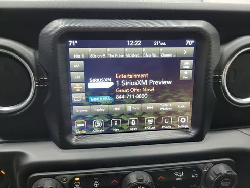 Used 2021 Jeep Wrangler Unlimited Sahara image 42