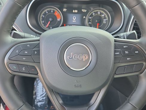 Used 2020 Jeep Cherokee Trailhawk w/ Cold Weather Group AWD/4WD image 22