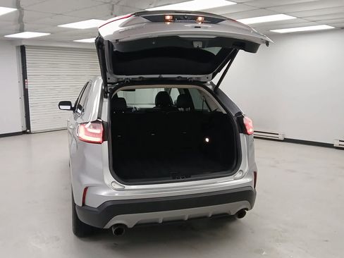 Used 2019 Ford Edge Titanium w/ Cold Weather Package image 5