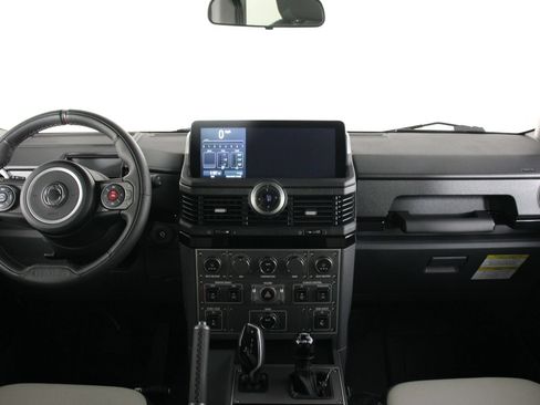 Used 2025 INEOS Grenadier AWD/4WD image 7