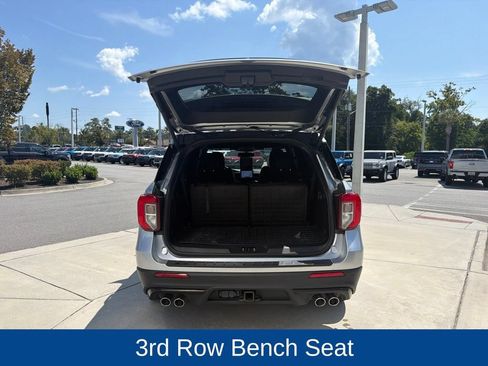 Used 2022 Ford Explorer ST w/ ST Street Pack RWD image 4