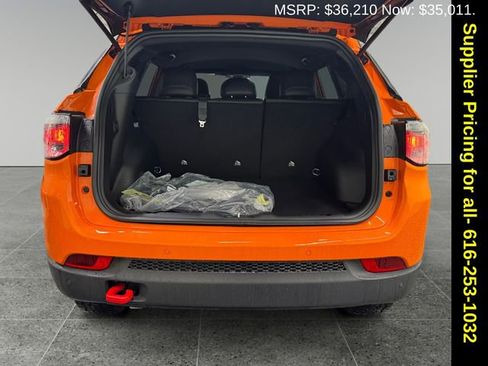 New 2026 Jeep Compass Trailhawk image 14