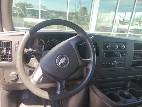 Used 2008 Chevrolet Express 2500 RWD image 13