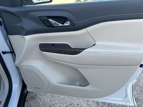 Used 2020 GMC Acadia Denali w/ Technology Package image 45