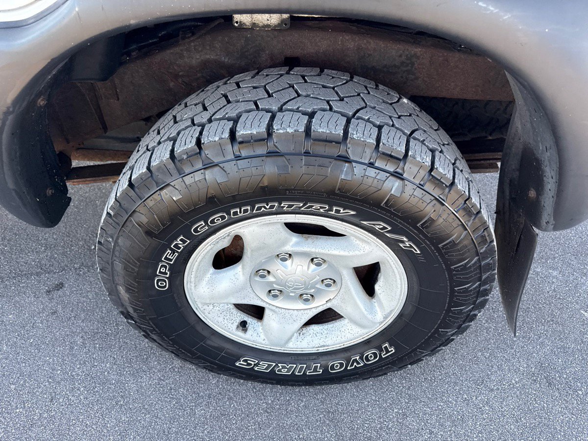 Used 2003 Toyota Tacoma PreRunner w/ Convenience Pkg RWD image 20