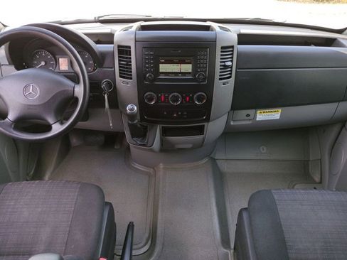 Used 2016 Mercedes-Benz Sprinter 2500 image 14