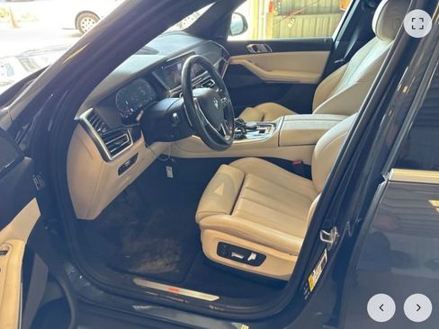 Used 2021 BMW X5 xDrive40i w/ Premium Package AWD/4WD image 2