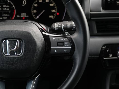 Used 2025 Honda Pilot Touring image 20
