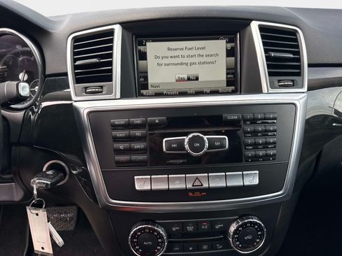 Used 2015 Mercedes-Benz ML 350 4MATIC image 24