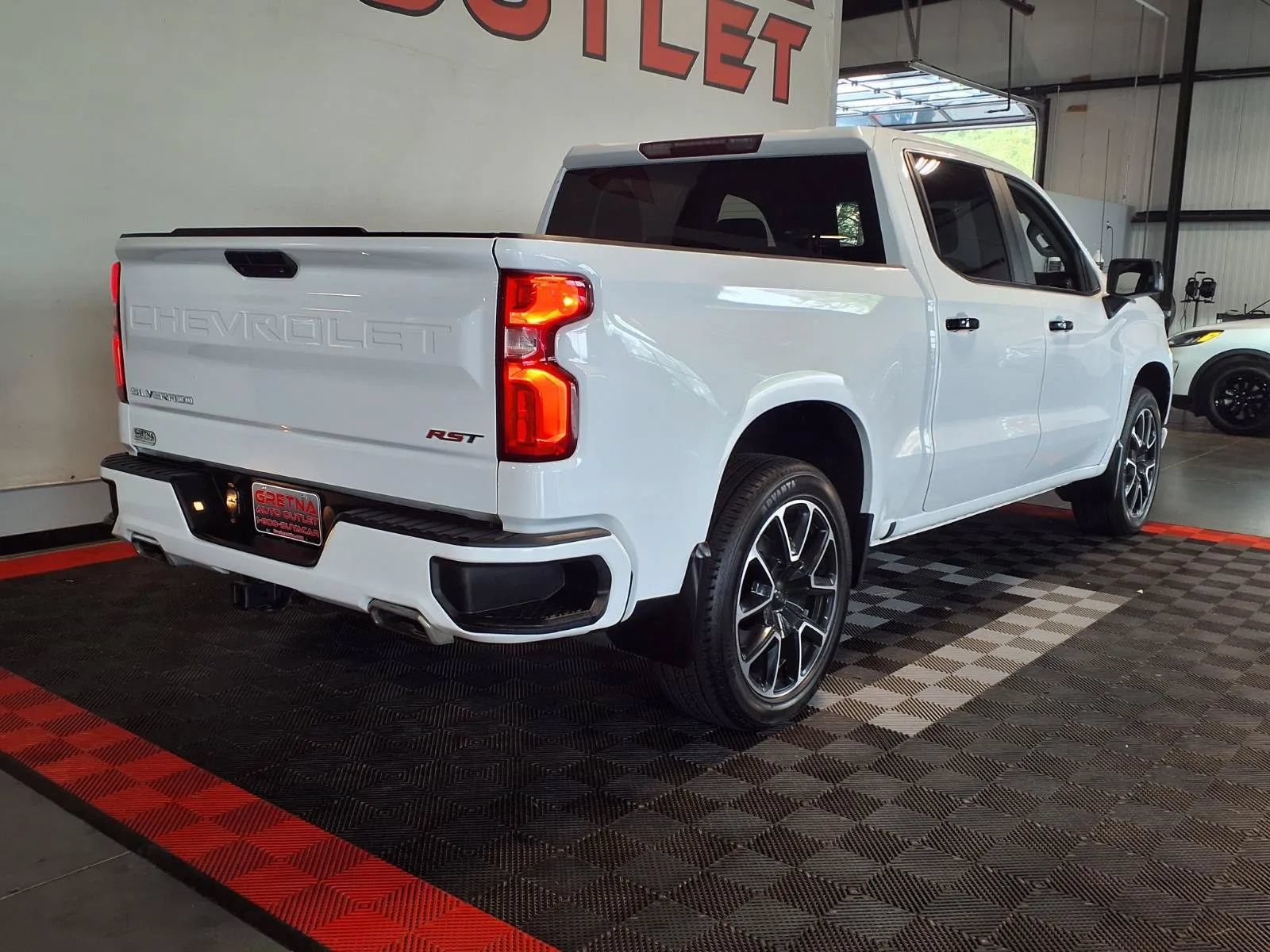 Used 2021 Chevrolet Silverado 1500 RST AWD/4WD image 7
