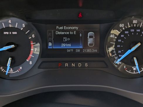 Used 2014 Ford Fusion SE FWD image 11