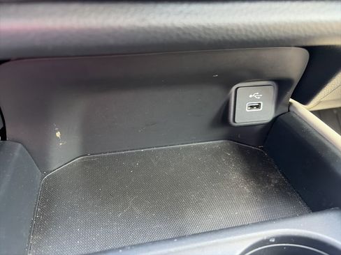 Certified 2024 Honda HR-V LX image 17