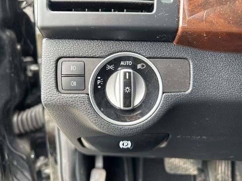 Used 2012 Mercedes-Benz GLK 350 4MATIC image 19