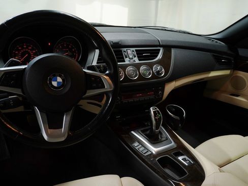 Used 2013 BMW Z4 sDrive28i image 12