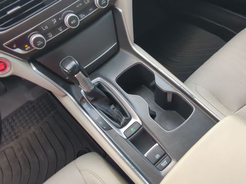Used 2018 Honda Accord EX-L image 17