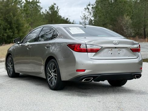 Used 2017 Lexus ES 350 w/ Luxury Package image 11