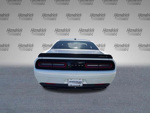 Used 2022 Dodge Challenger R/T Scat Pack RWD image 8