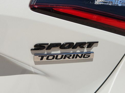 Used 2024 Honda Civic Sport Touring image 9