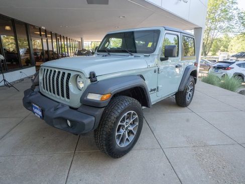Used 2024 Jeep Wrangler Sport AWD/4WD image 3