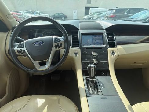 Used 2016 Ford Taurus Limited FWD image 19