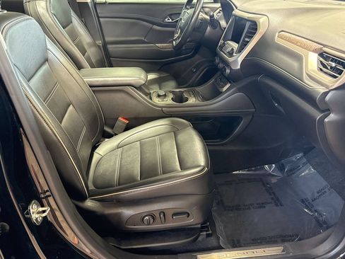 Used 2021 GMC Acadia Denali w/ Denali Ultimate Package AWD/4WD image 31